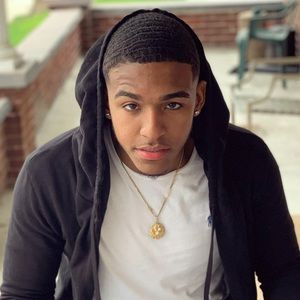 Meet your Posher, Angelo